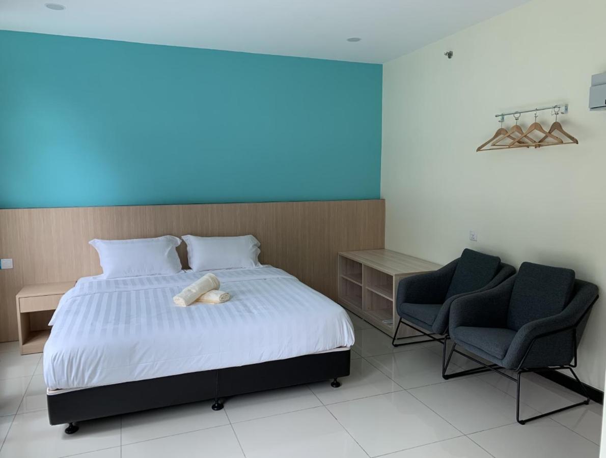 M Quality Hotel Гуа-Мусанг Экстерьер фото