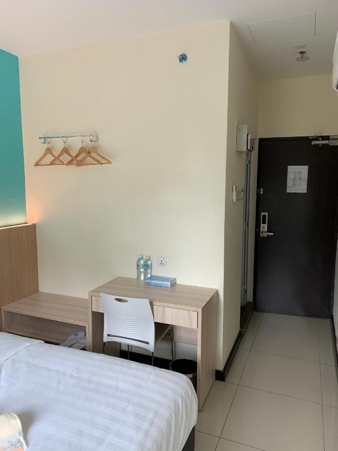 M Quality Hotel Гуа-Мусанг Экстерьер фото