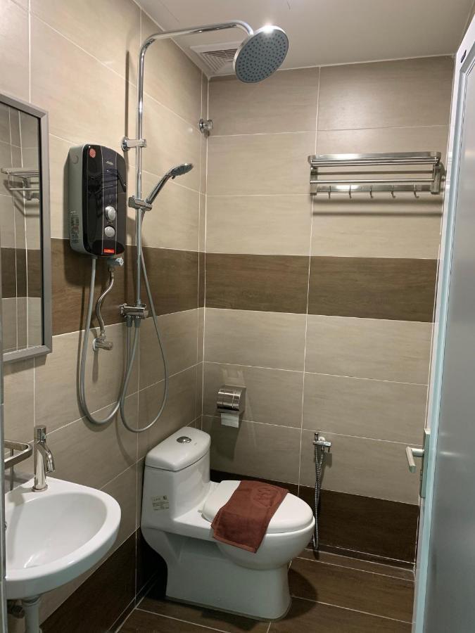 M Quality Hotel Гуа-Мусанг Экстерьер фото