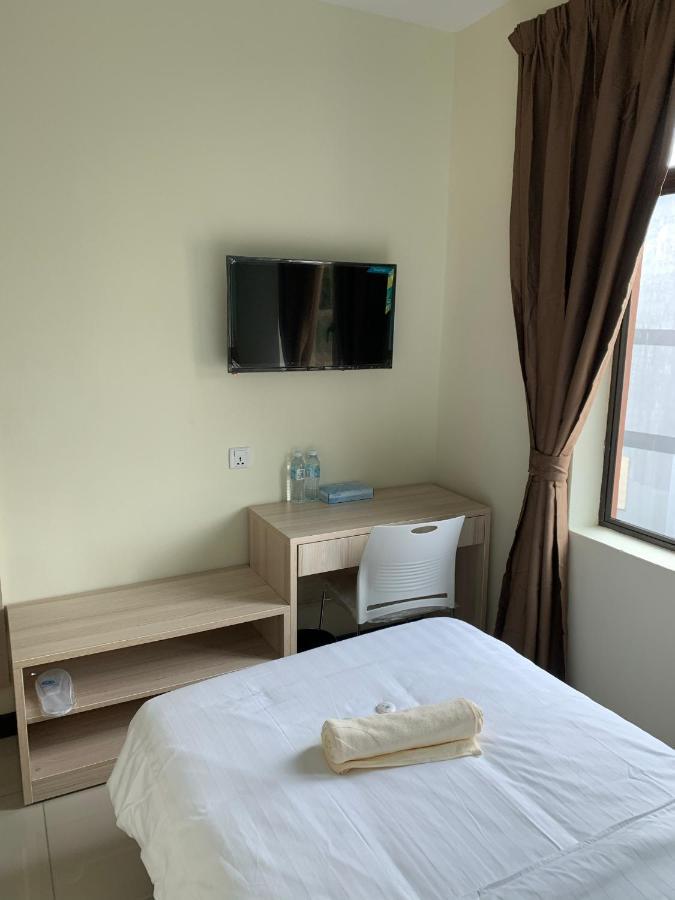 M Quality Hotel Гуа-Мусанг Экстерьер фото
