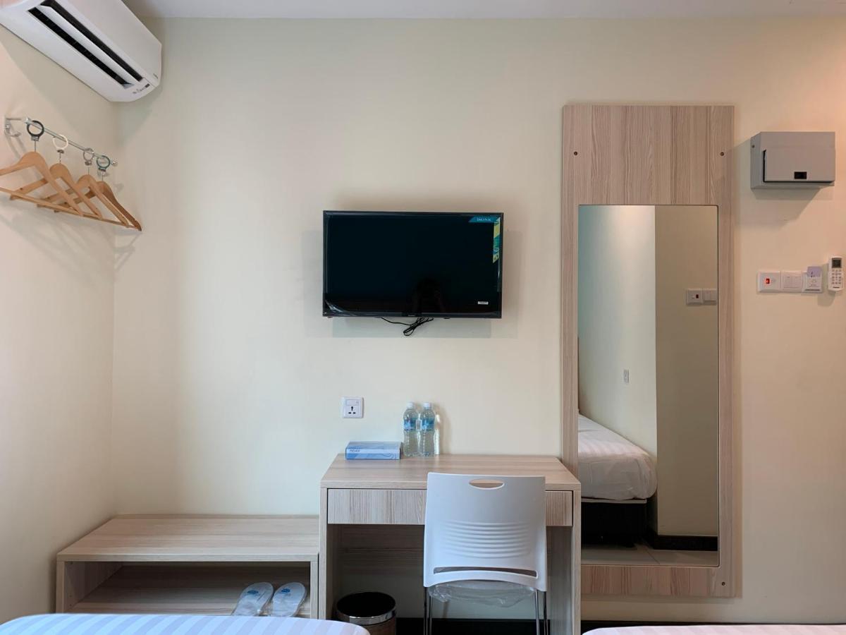 M Quality Hotel Гуа-Мусанг Экстерьер фото